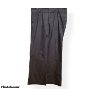 Old Navy woman's low waist stretch pants